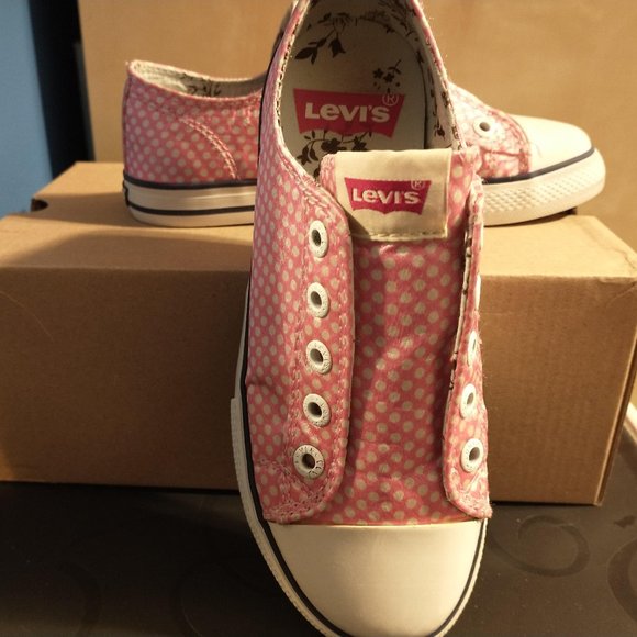Levi's Kid Shoes - Picture 2 of 2